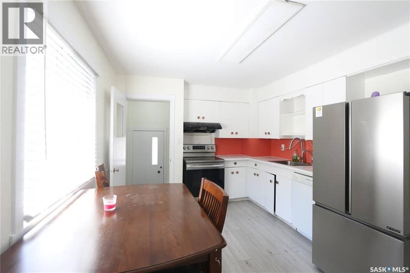 1162 Athol STREET — photo 12 of 40