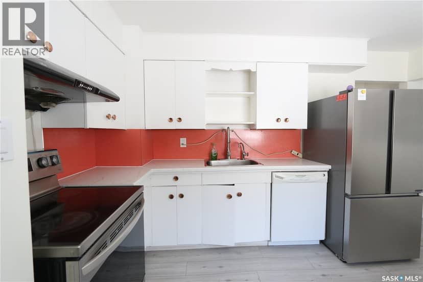 1162 Athol STREET — photo 14 of 40