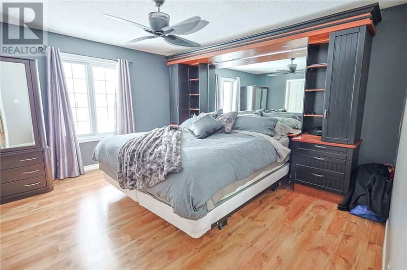 721 Piquette Road — photo 19 of 40