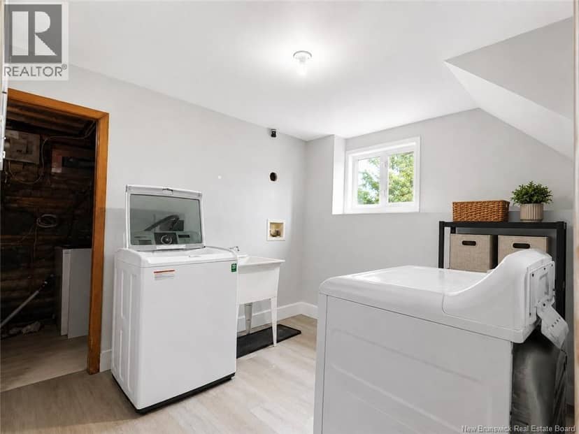 136-138 Crandall Street — photo 6 of 18