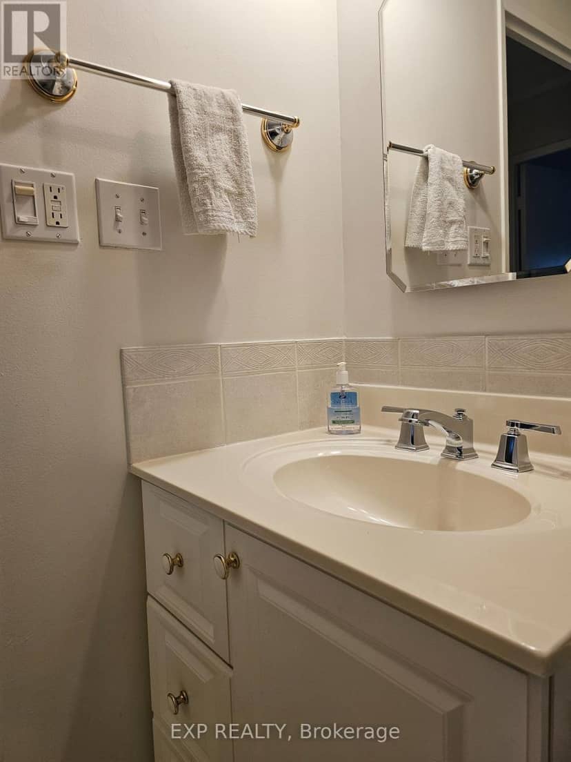 117 - 235 Water Street — photo 14 of 24