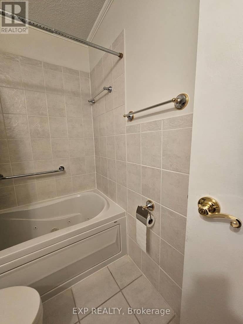 117 - 235 Water Street — photo 15 of 24