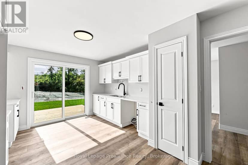 208 Homewood Avenue — photo 8 of 28