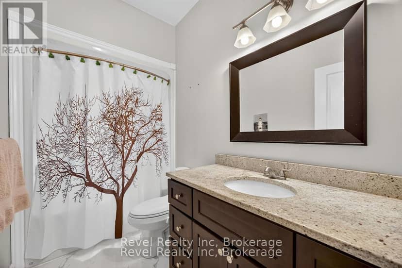 683 Lafontaine Road W — photo 19 of 33