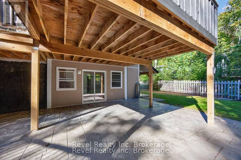 683 Lafontaine Road W — photo 30 of 33