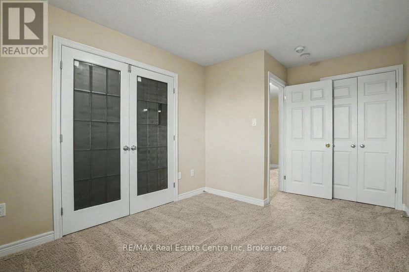 14 - 14 Amos Drive — photo 27 of 40