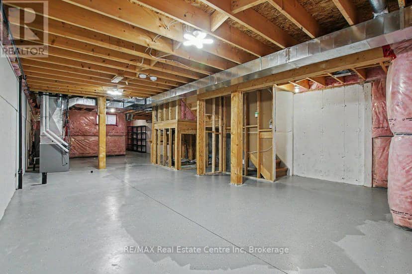 14 - 14 Amos Drive — photo 30 of 40