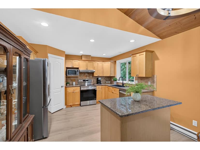 12271 POWELL STREET, Mission, photo 8