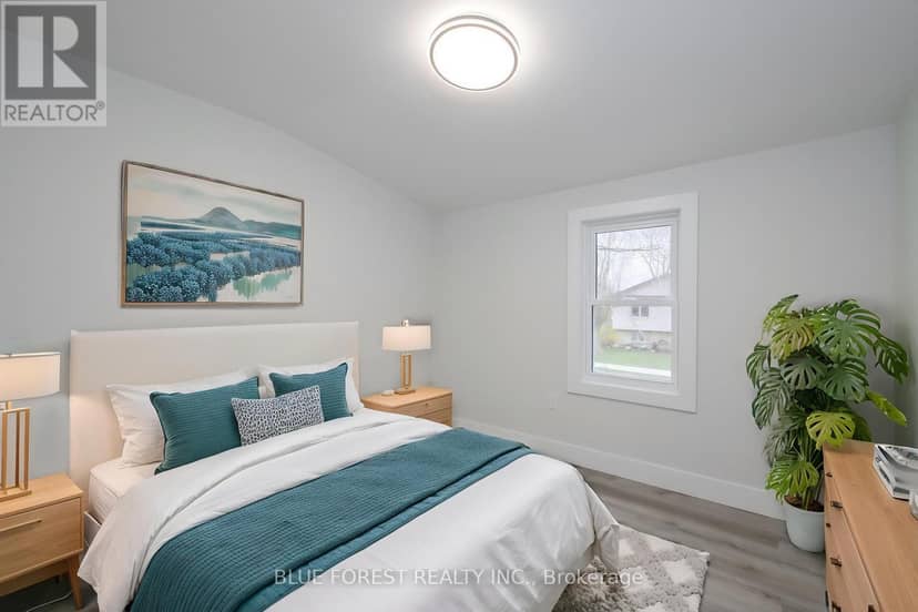 186 Victoria Street — photo 14 of 21