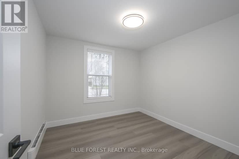 186 Victoria Street — photo 9 of 21