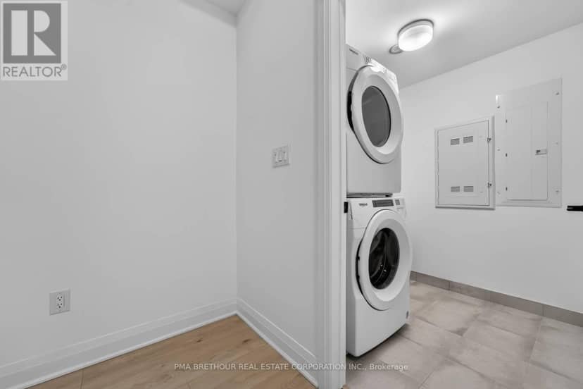 101 Alton Crescent — photo 21 of 26