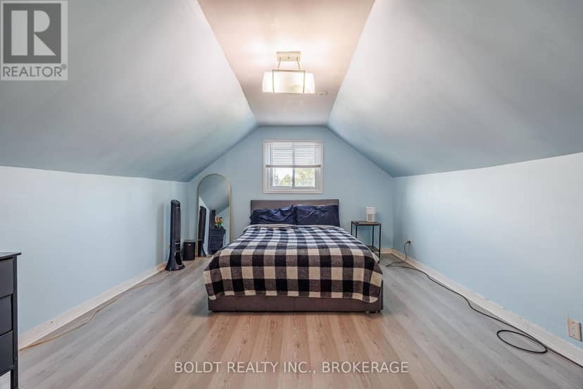 20 Stuart Avenue — photo 12 of 24