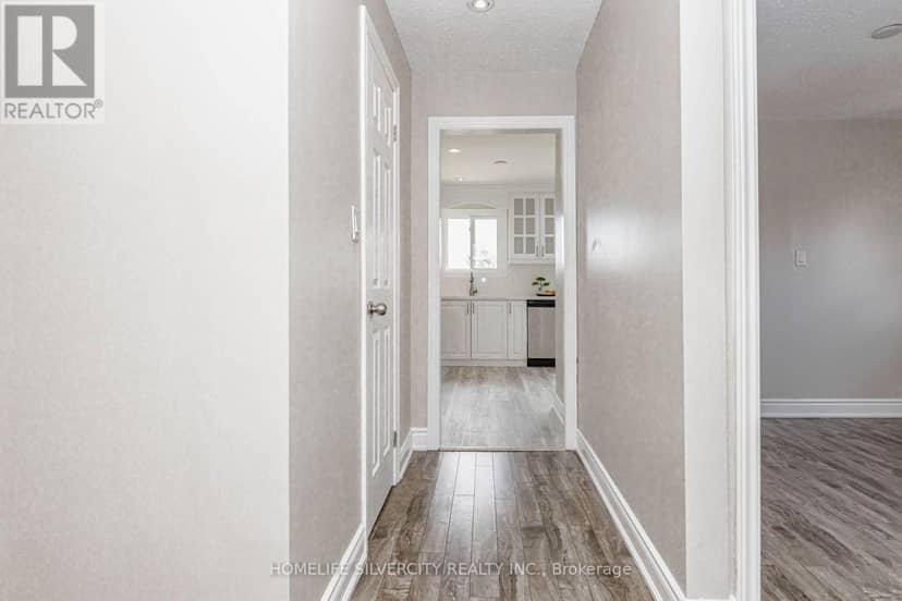 3701 Keenan Crescent — photo 13 of 40