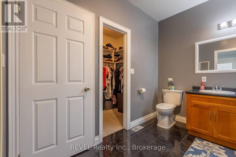 45 Westwood Drive — photo 16 of 40