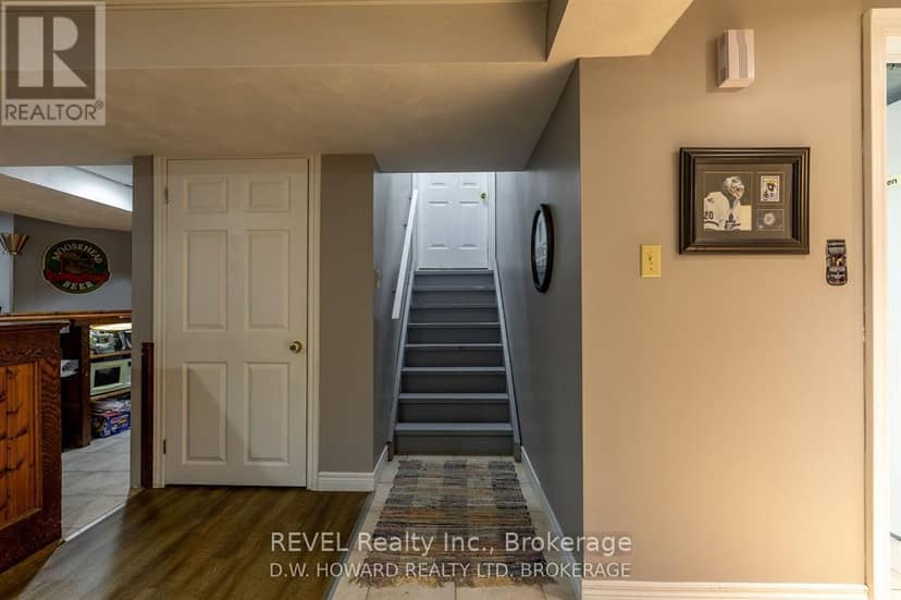45 Westwood Drive — photo 17 of 40