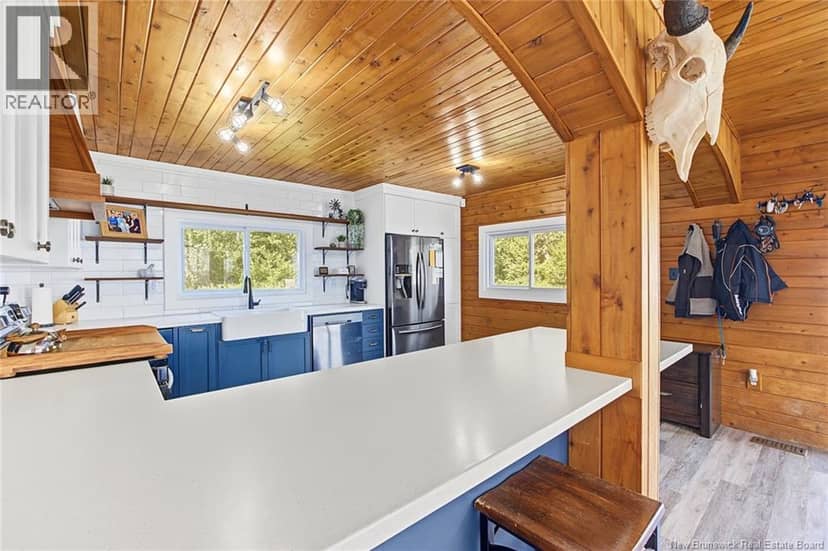 103 Lane 4 — photo 19 of 40