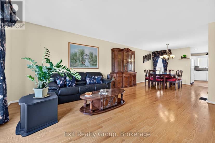 3 Fleming Road — photo 10 of 40