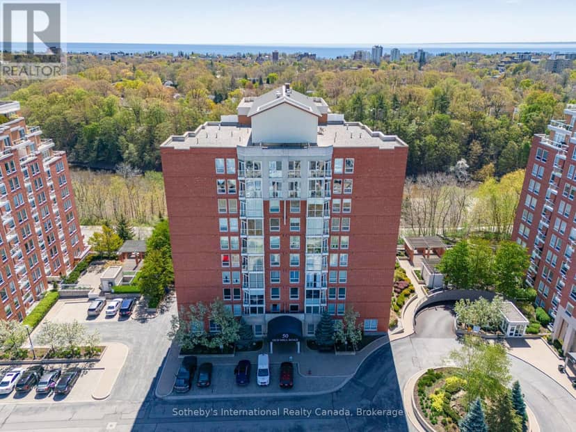 901 - 50 Old Mill Road, Oakville, photo 3