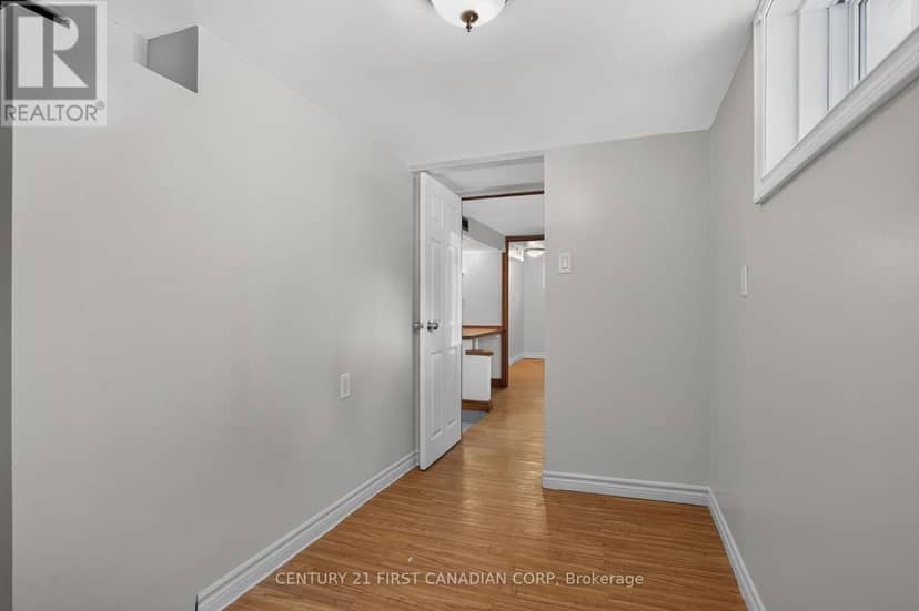 244 Edinburgh Street — photo 31 of 40