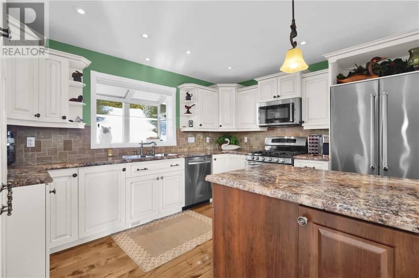 51 SUNRISE BAY Road — photo 26 of 40