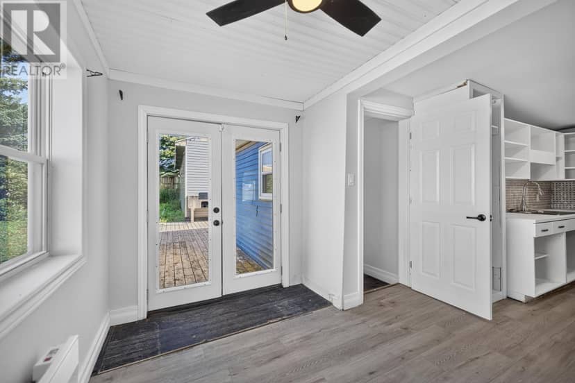 76 Beach Street — photo 26 of 35