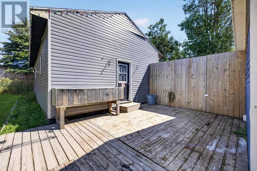 76 Beach Street — photo 28 of 35