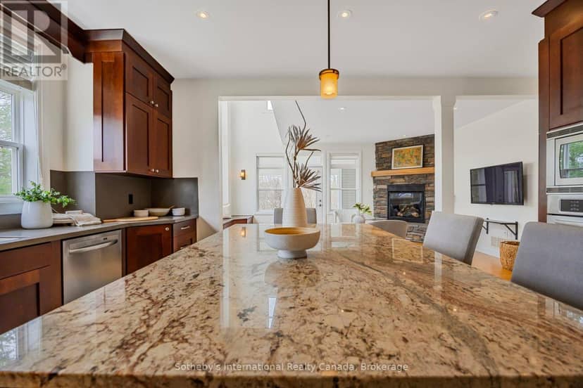 2 Swan Lane — photo 10 of 40