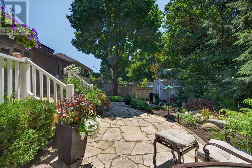 67 Moffatt Lane — photo 10 of 40
