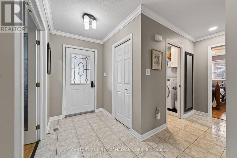 67 Moffatt Lane — photo 15 of 40