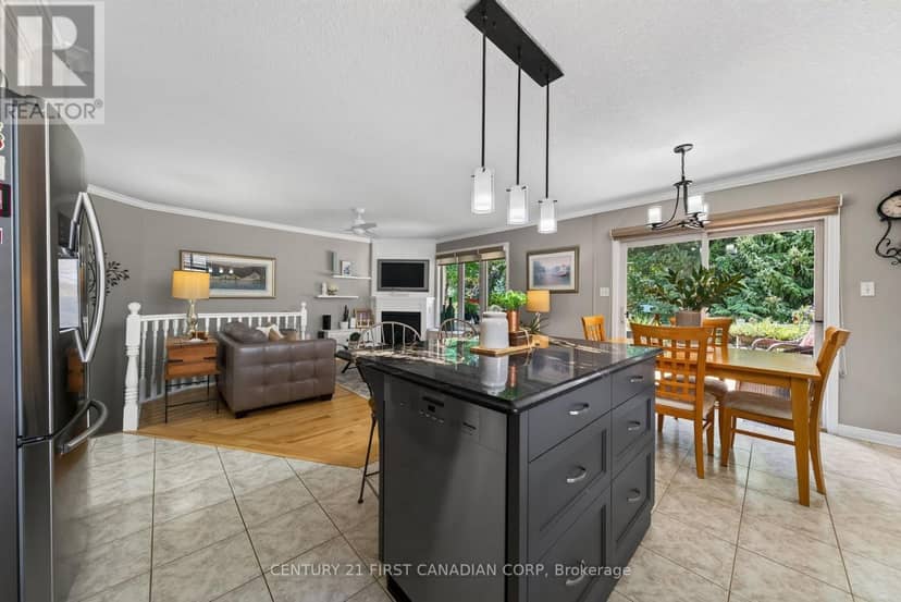 67 Moffatt Lane — photo 32 of 40