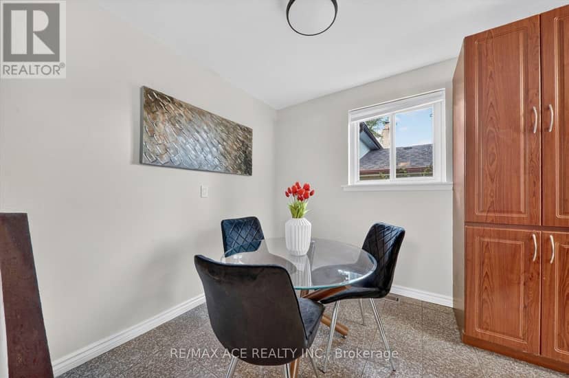 100 Merkley Square — photo 11 of 40