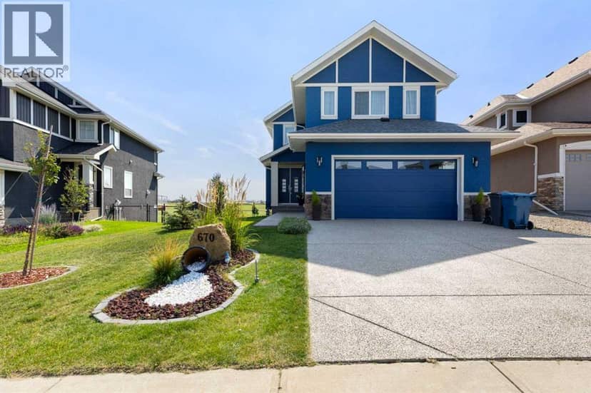 670 Muirfield Crescent, Lyalta