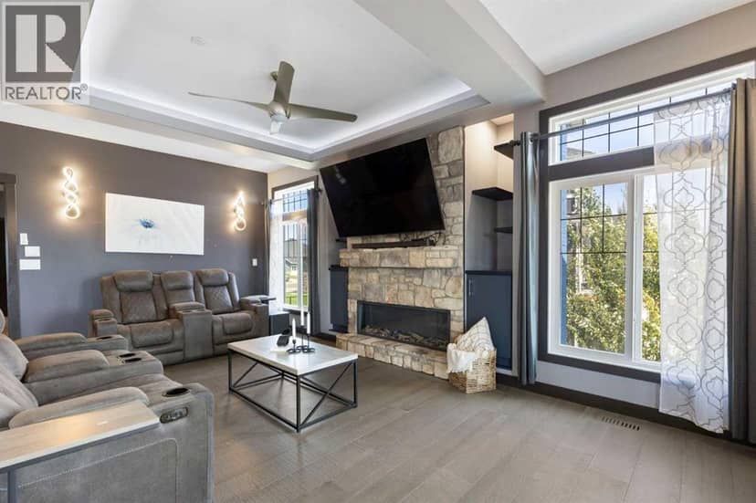 670 Muirfield Crescent — photo 10 of 40