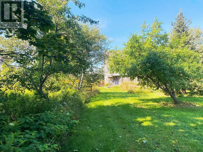 74 Larsen Lane — photo 3 of 27