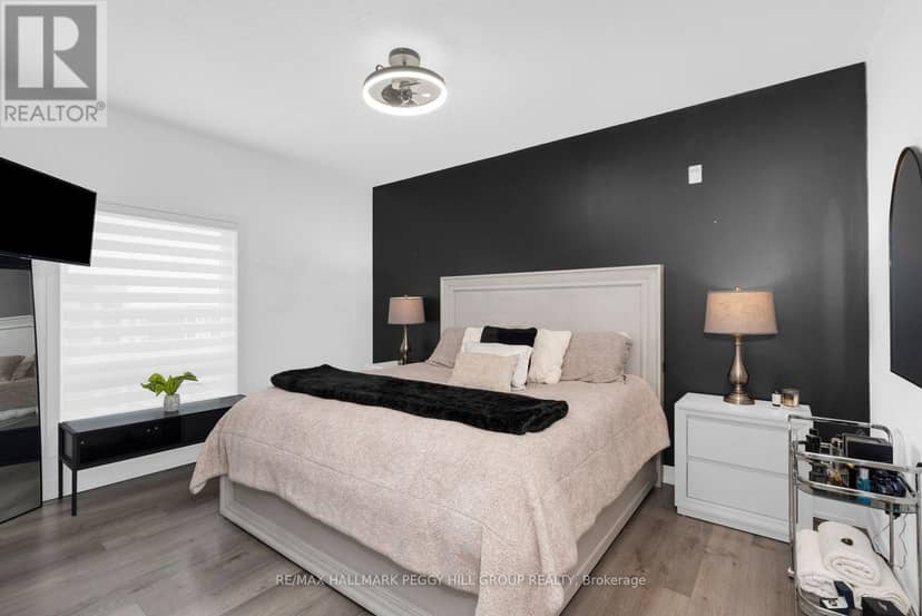 602 - 10 Culinary Lane, Barrie, photo 6