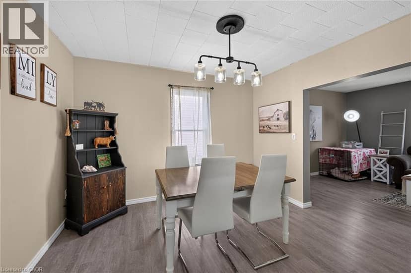 306 GEORGE Street — photo 10 of 23