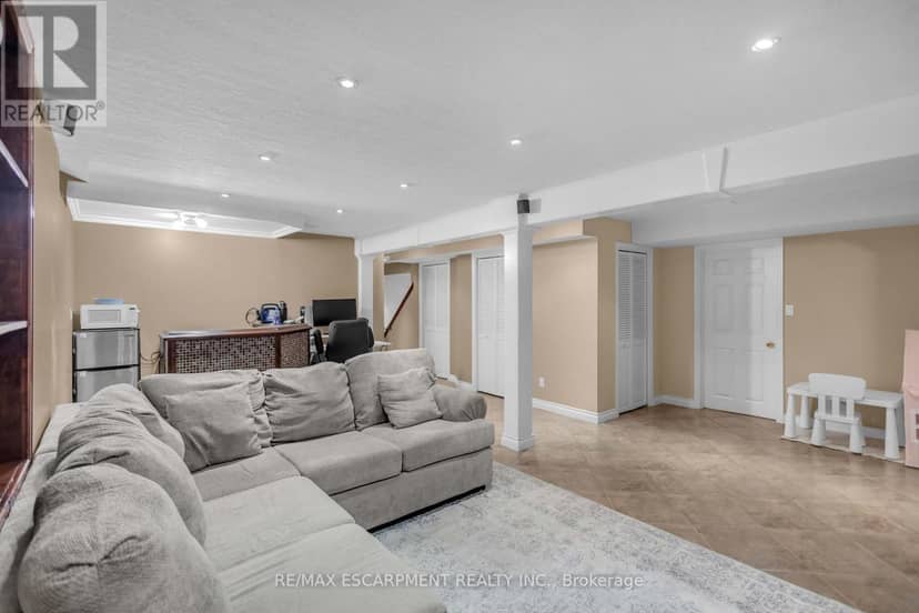 172 Alderlea Avenue — photo 35 of 40