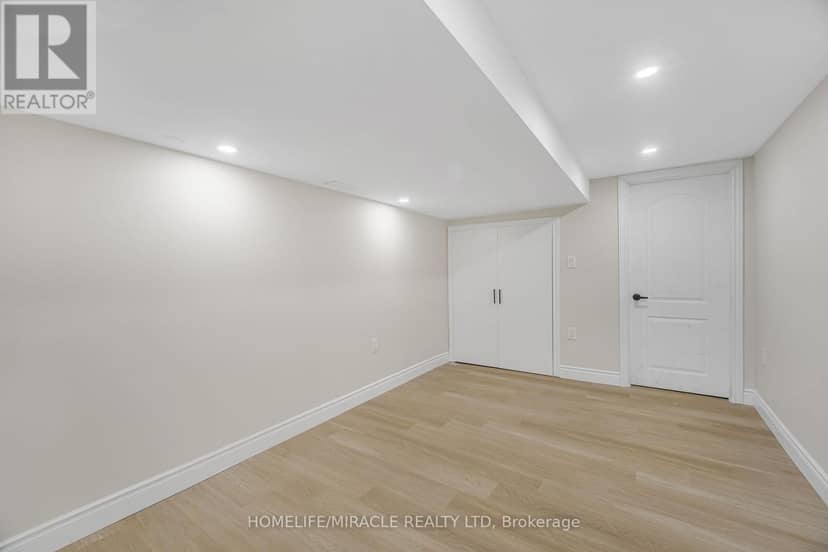8793 Thorold Stone Road — photo 39 of 40