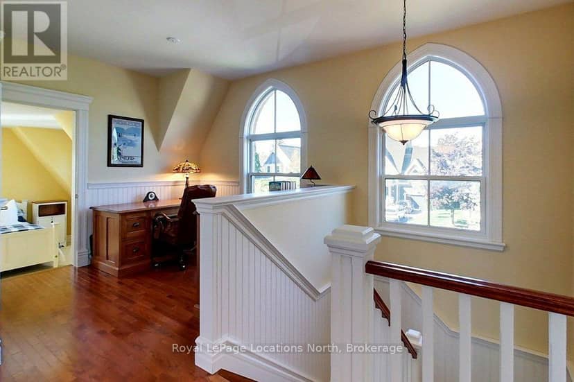 202 Snowbridge Way — photo 21 of 32