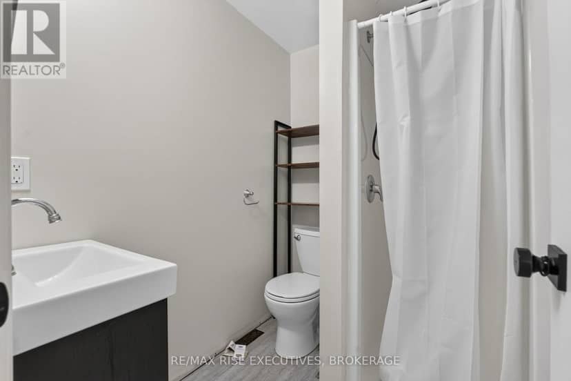 48 Elm Street — photo 17 of 24