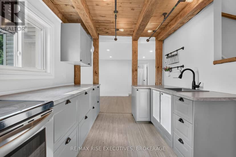 48 Elm Street — photo 8 of 24