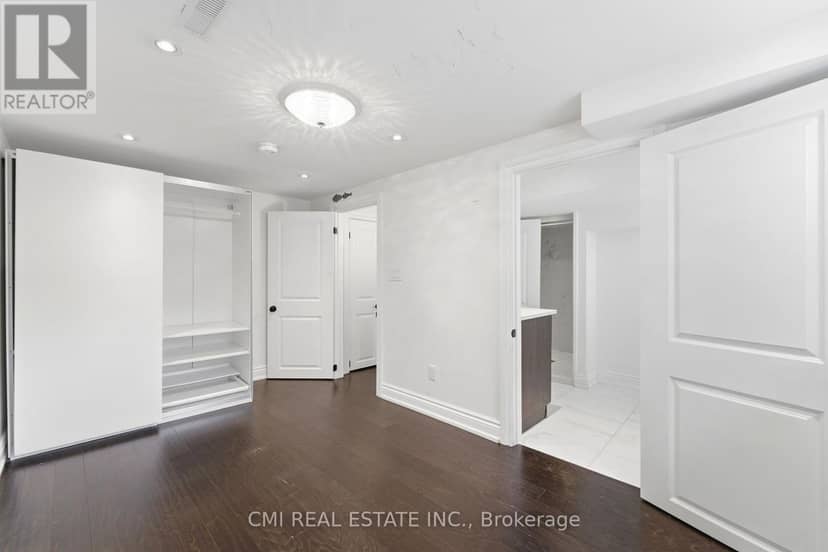 677 Lomond Crescent — photo 36 of 40