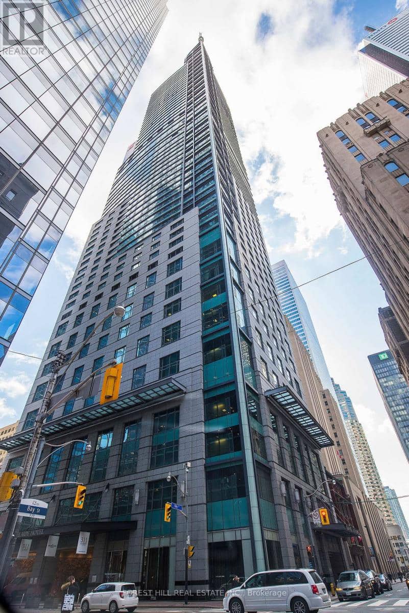 3901 - 311 Bay Street — photo 18 of 40
