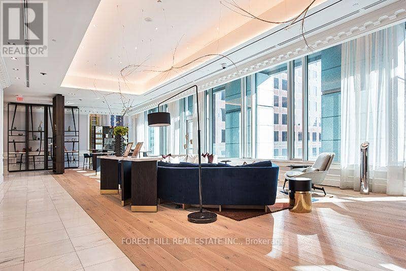 3901 - 311 Bay Street — photo 25 of 40