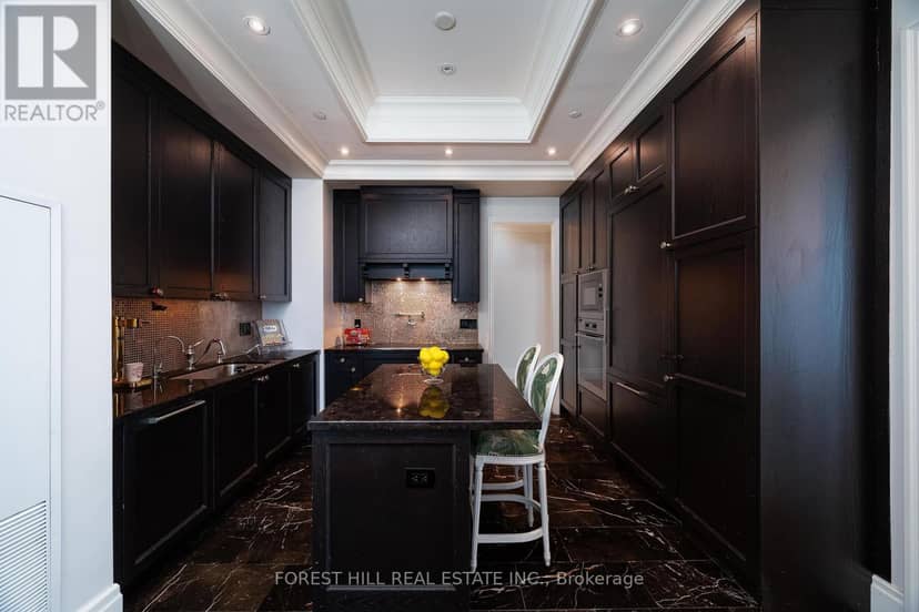 3901 - 311 Bay Street — photo 3 of 40