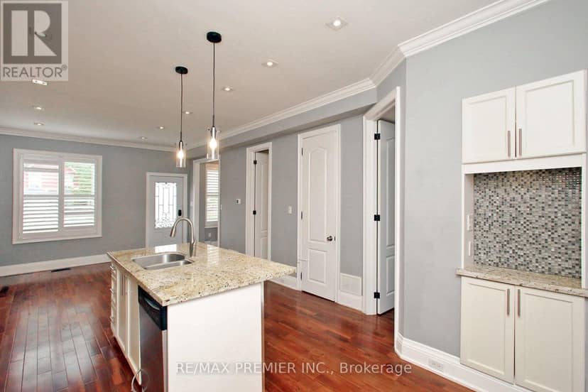226 Ritson Road S — photo 10 of 23