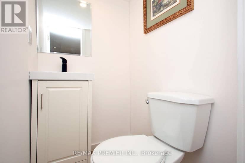 226 Ritson Road S — photo 20 of 23