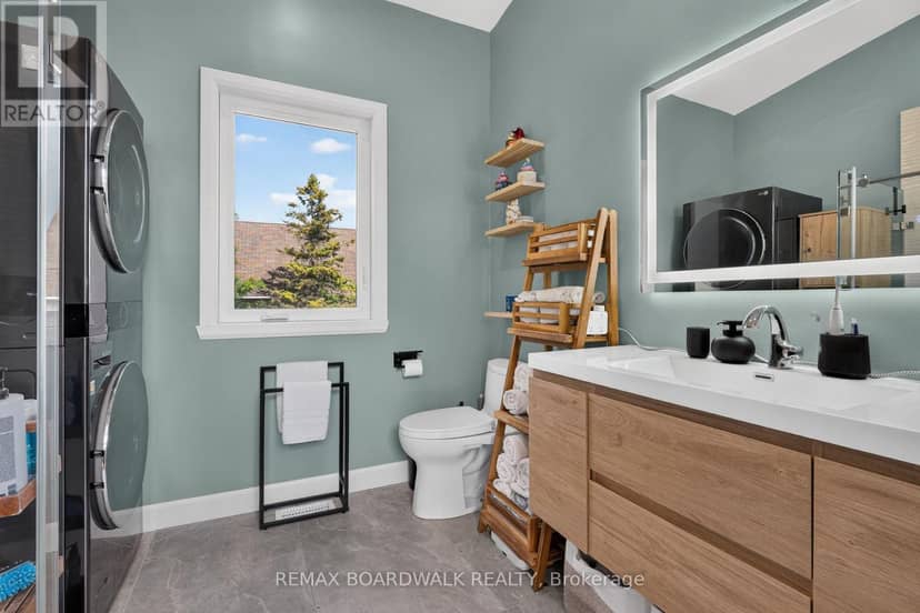 703 Montee Lebrun — photo 19 of 40