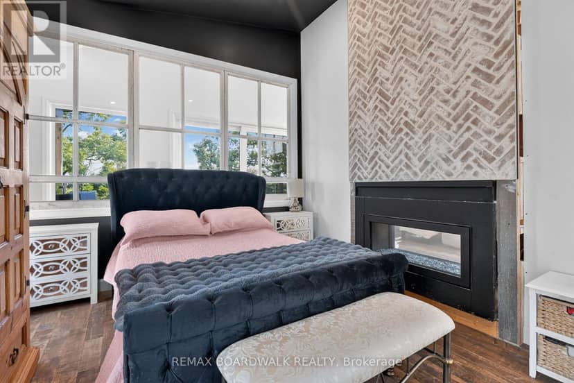 703 Montee Lebrun — photo 23 of 40