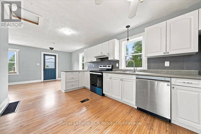 397 27th Street W — photo 14 of 40